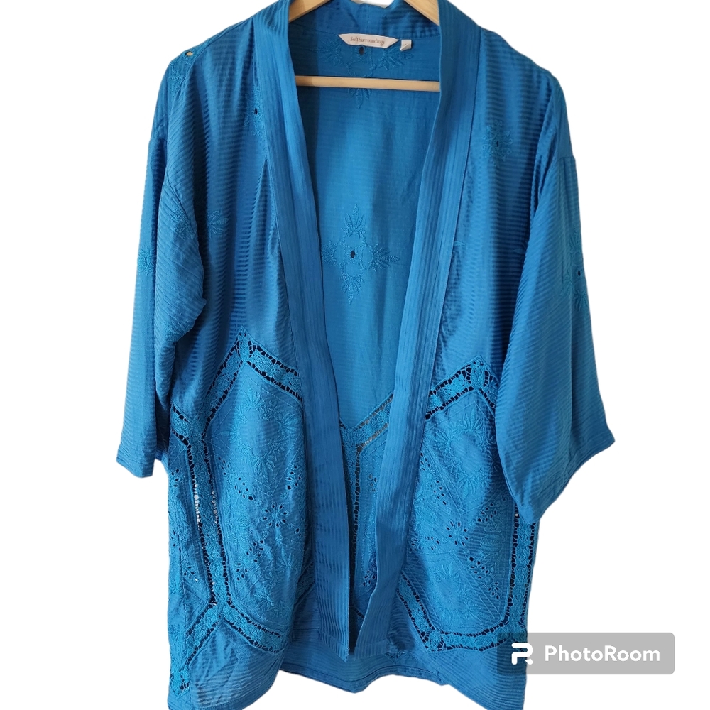 Soft surroundings kimono embroidered size M